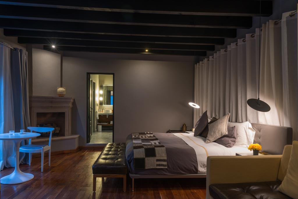 Dos Casas Hotel & Spa Альенде Экстерьер фото